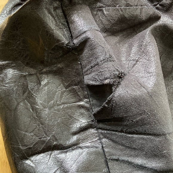 MATT & NAT Vegan Hobo Purse - Picture 11 of 12